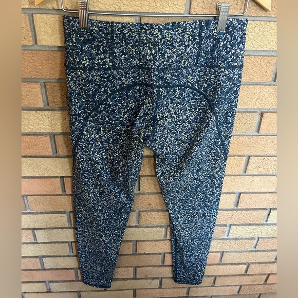 Sweaty Betty Power Leggings in Blue Hexagon 26.5” Size Medium Short - Picture 3 of 6